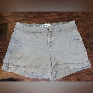 Old Navy Women's Cargo Shorts in Gray